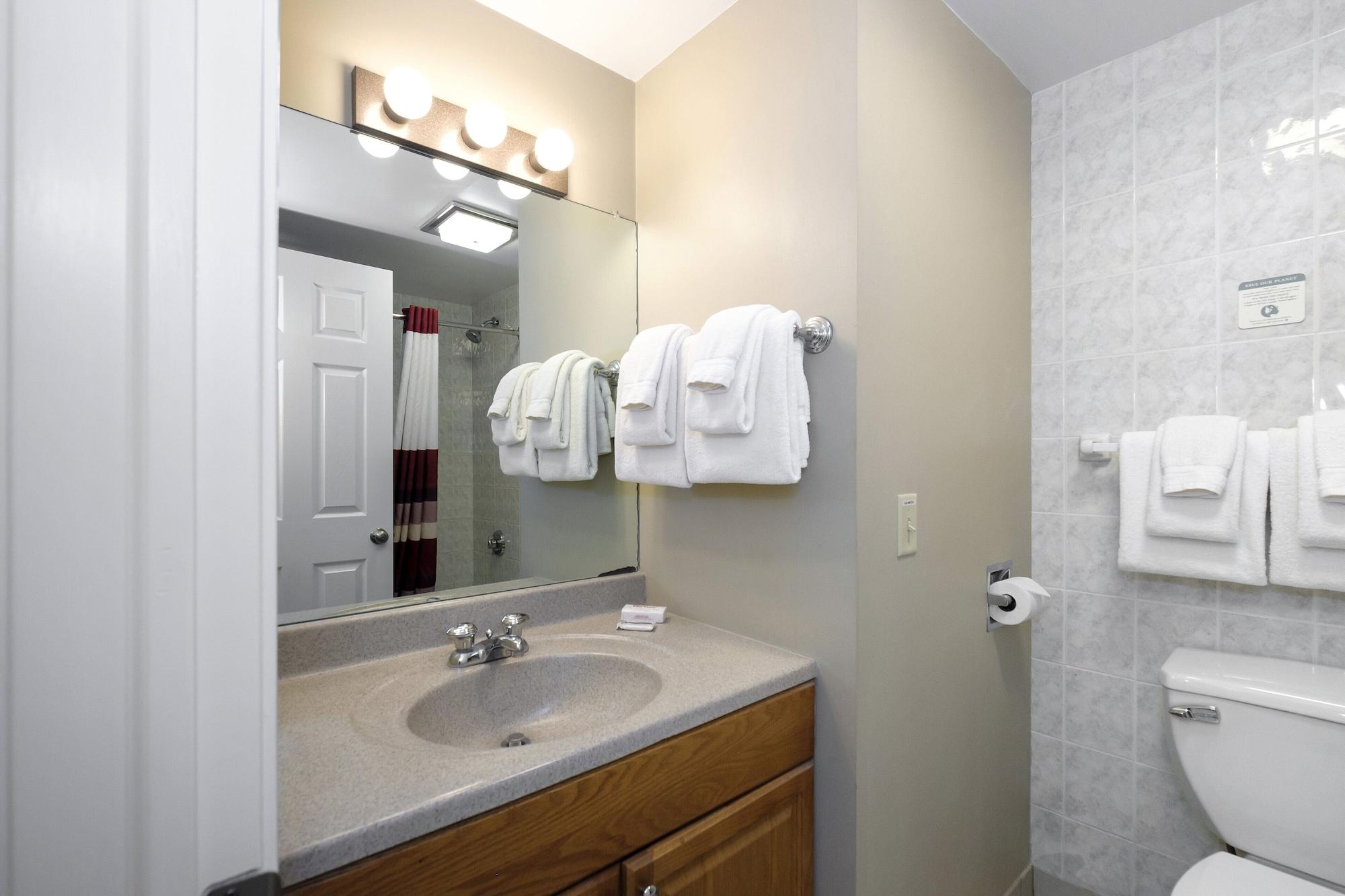 Red Roof Inn And Suites Herkimer Esterno foto