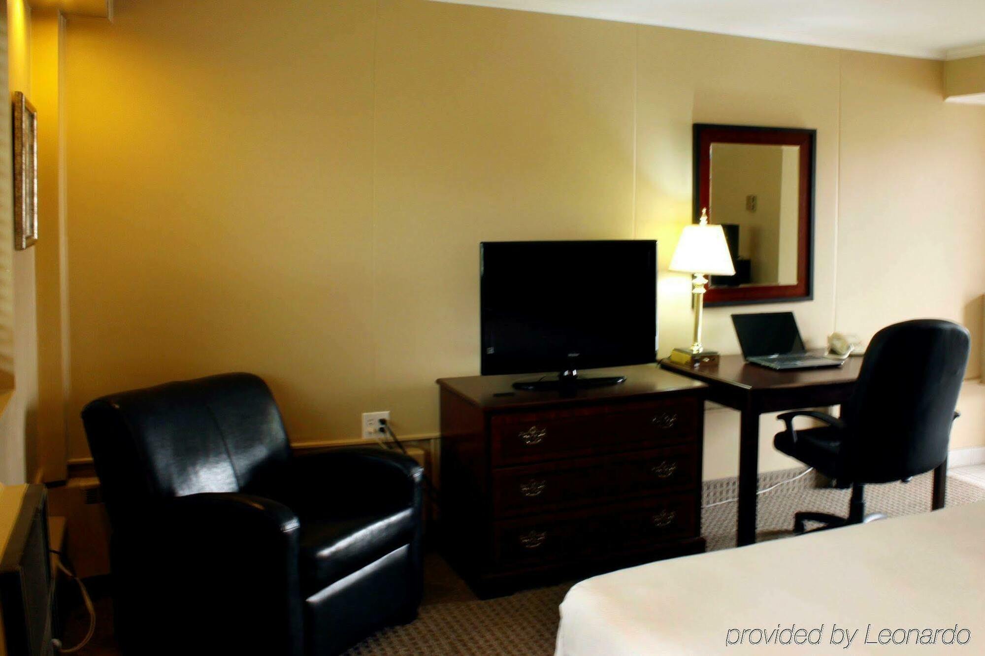 Red Roof Inn And Suites Herkimer Esterno foto